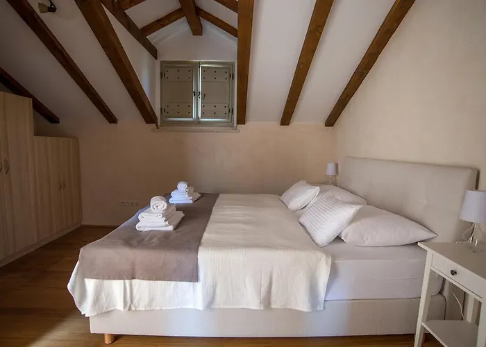 In Dubrovnik * Lopud